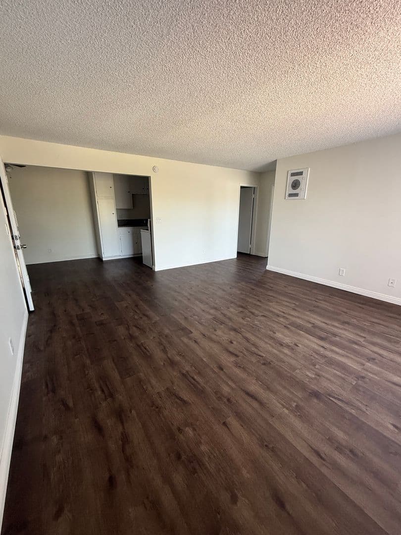 Chula Vista Apartment: 636 F St