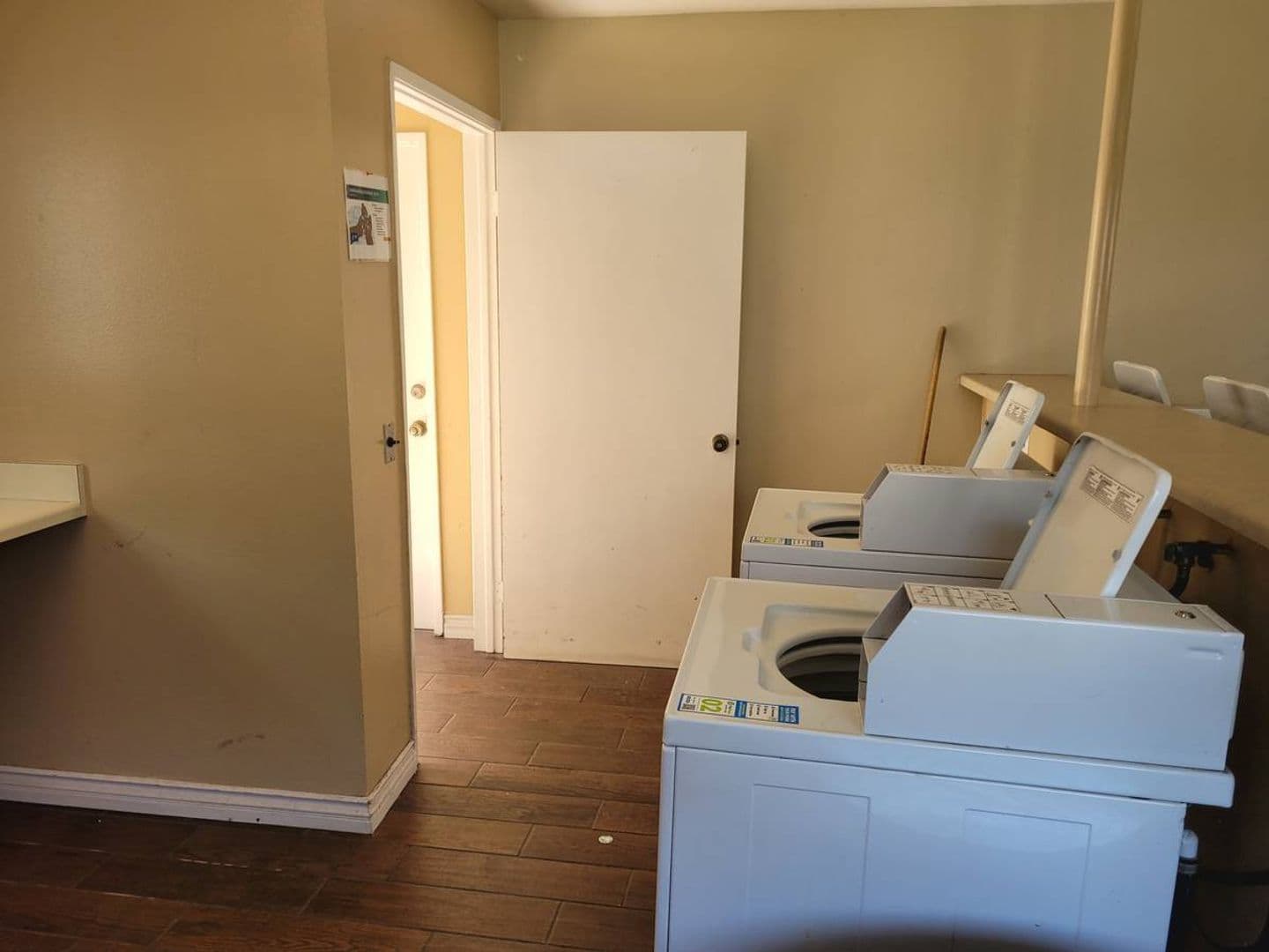 Chula Vista Apartment: 1241 5th Ave.