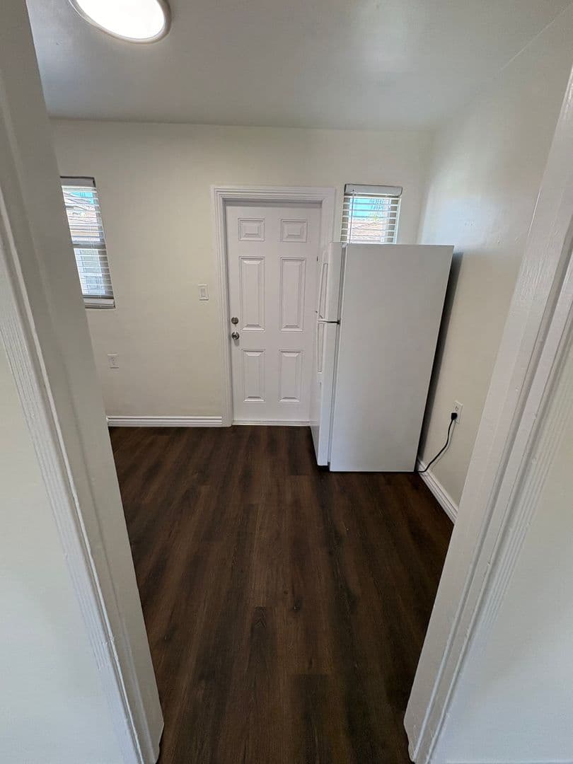 Chula Vista Apartment: 184 F St.