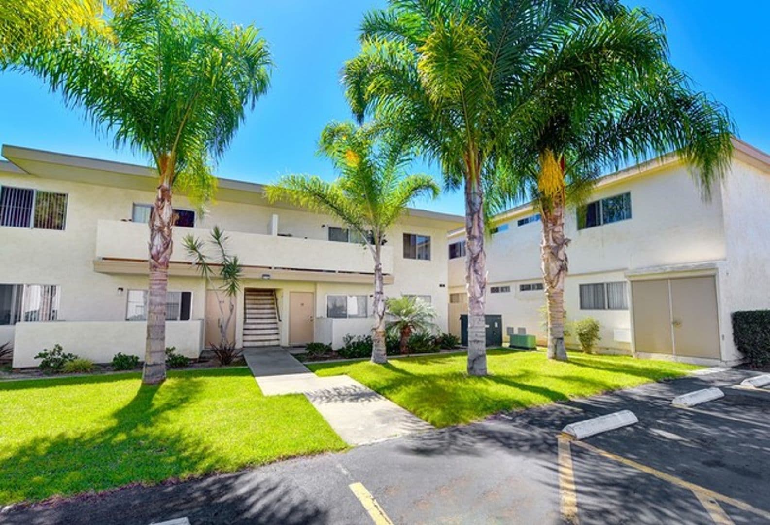 Chula Vista Apartment: 370 K St.