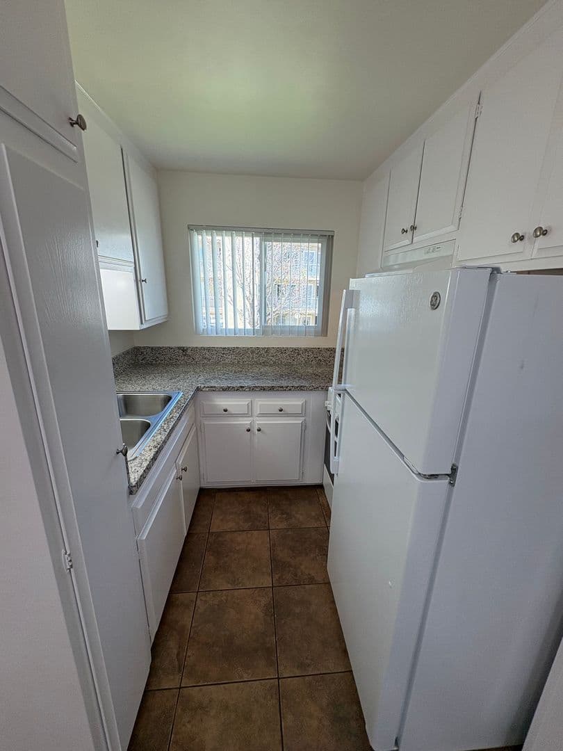 Chula Vista Apartment: 222 G St.