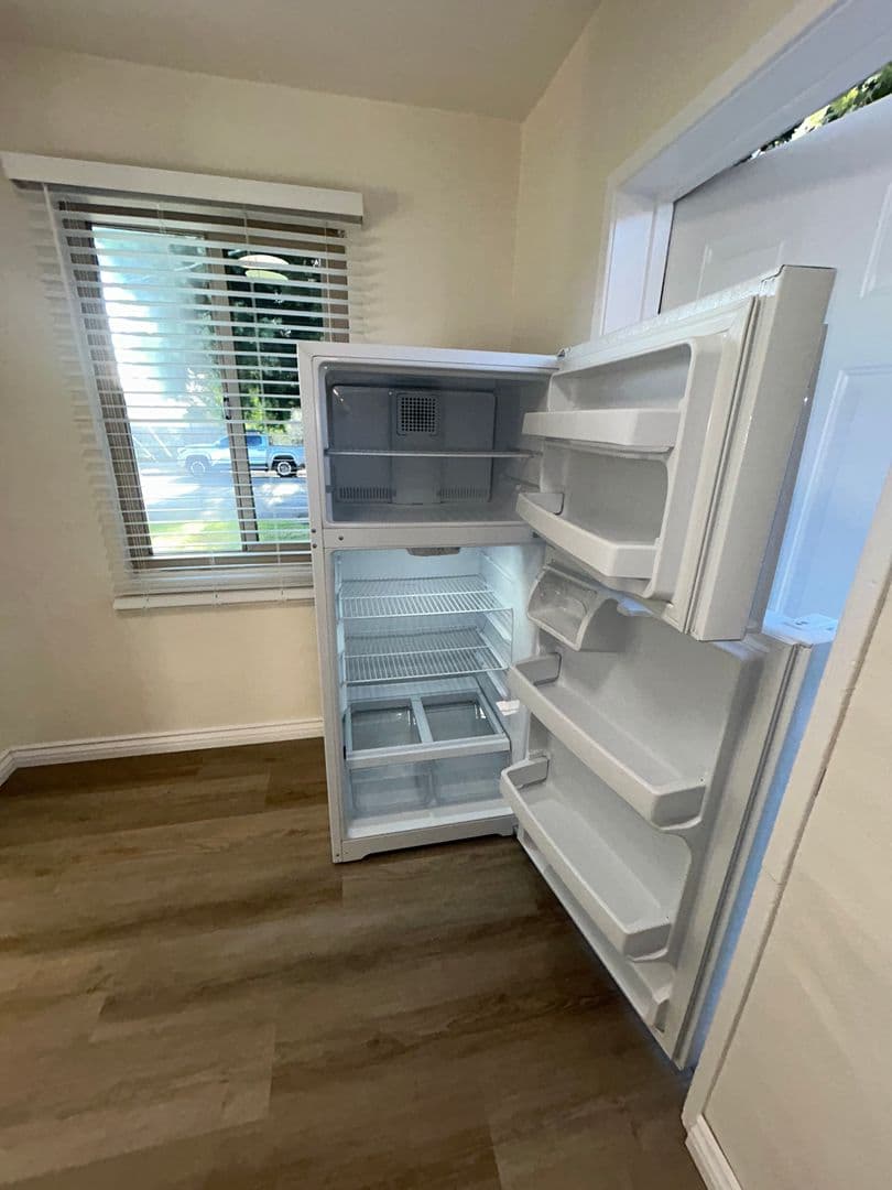 Chula Vista Apartment: 184 F St.