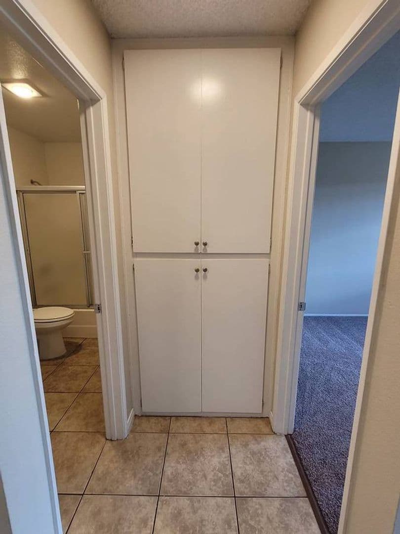 Chula Vista Apartment: 1241 5th Ave.