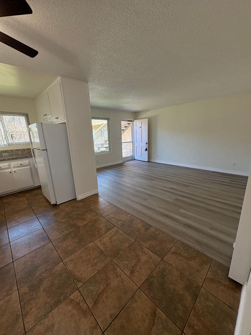 Chula Vista Apartment: 222 G St.