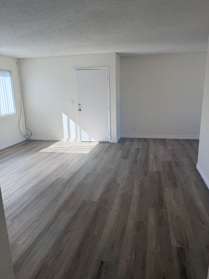 Chula Vista Apartment: 370 K St.