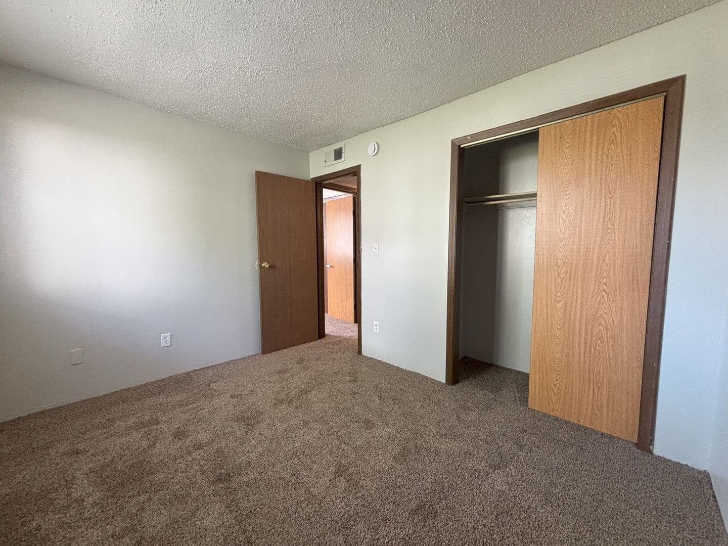 Des Moines Apartment: 3610 Twana Dr