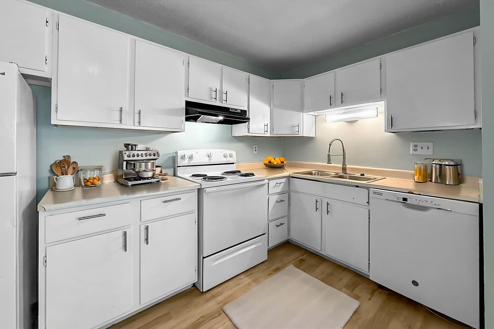 Ottumwa Apartment: 117 W Rochester Road