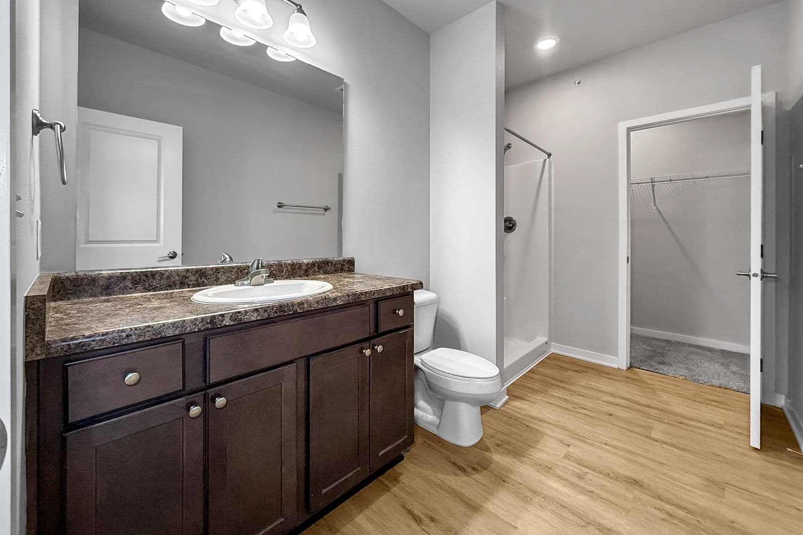 Bondurant Apartment: 2335 Paine St NE