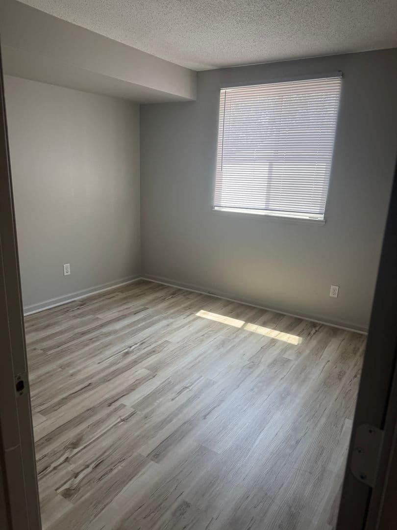 Des Moines Apartment: 3700 Martin Luther King Pkwy