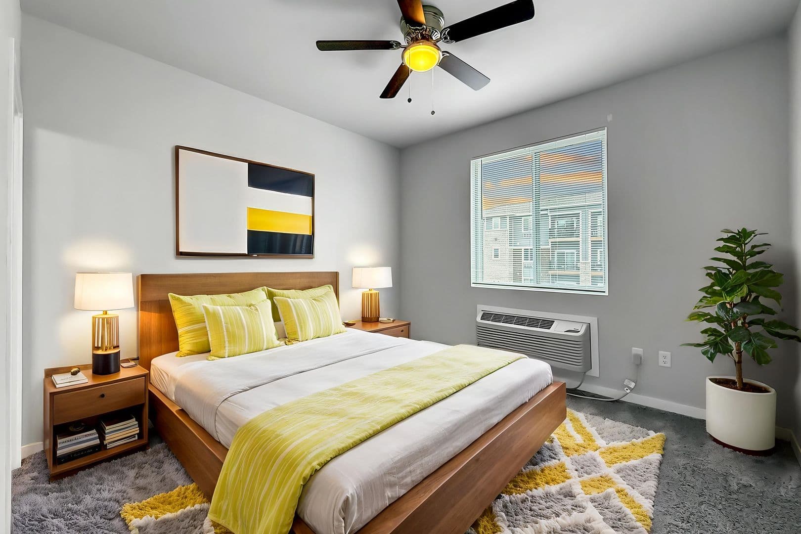 Bondurant Apartment: 2335 Paine St NE