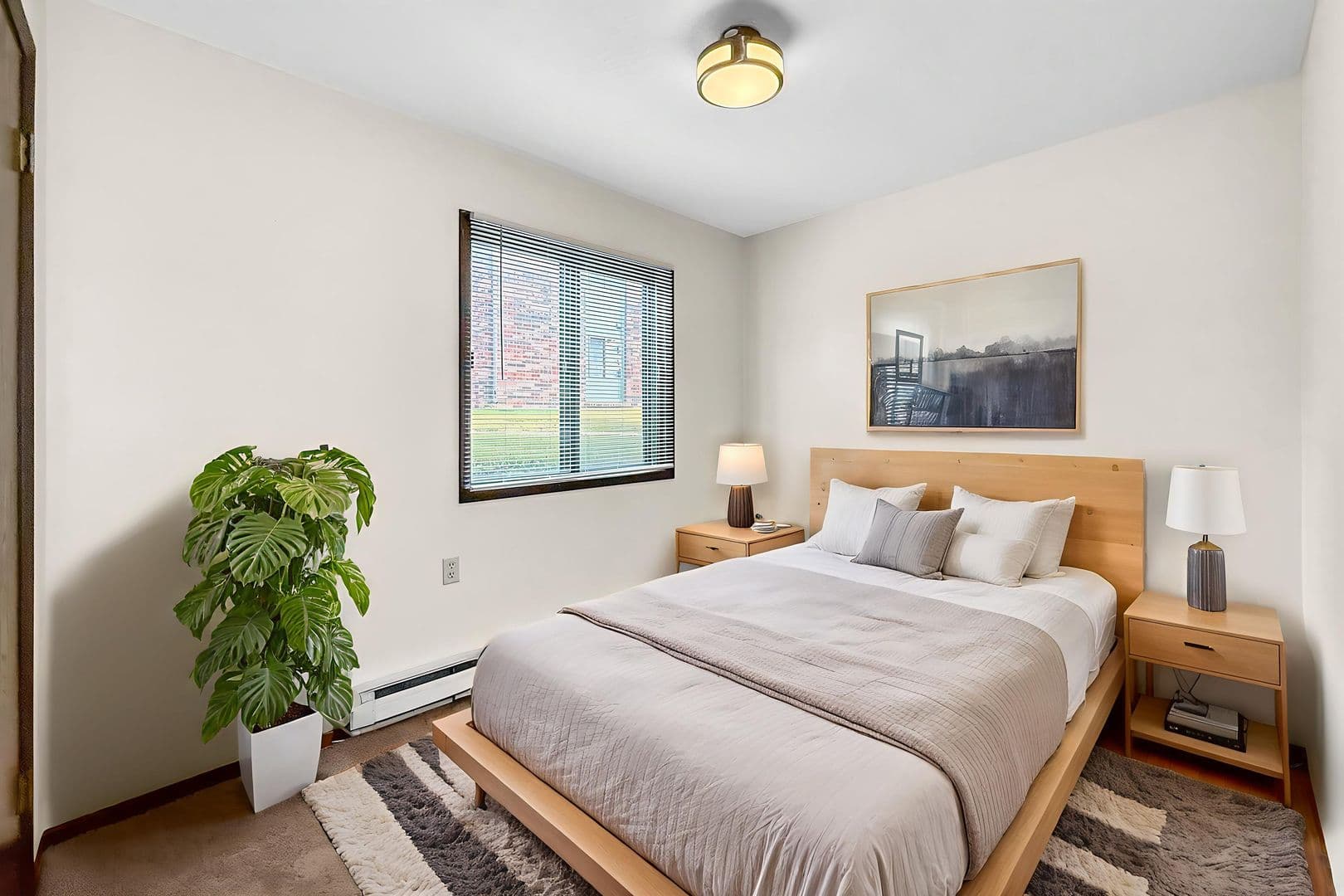 Norwalk Apartment: 1212 Holly Drive