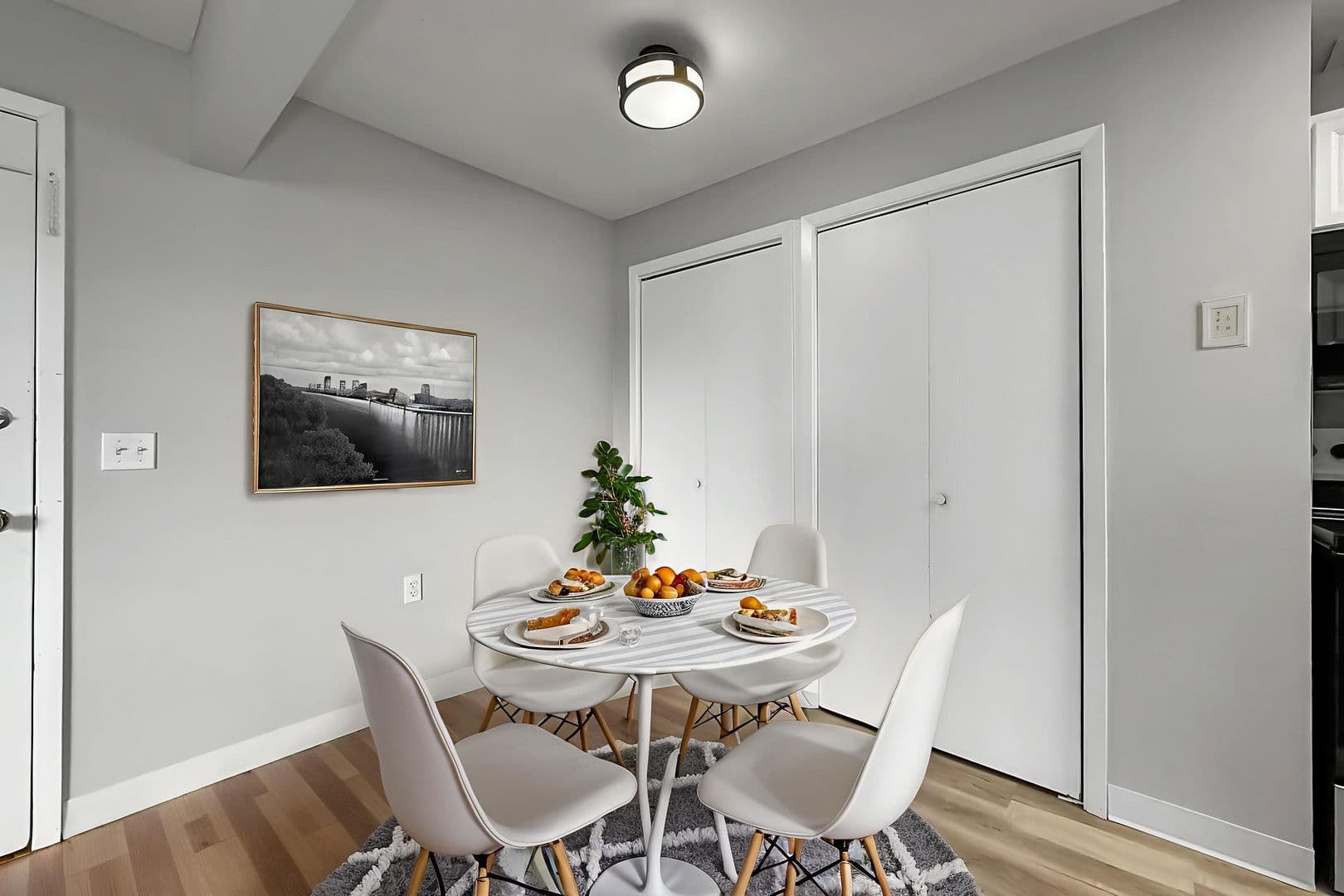 Norwalk Apartment: 1212 Holly Drive