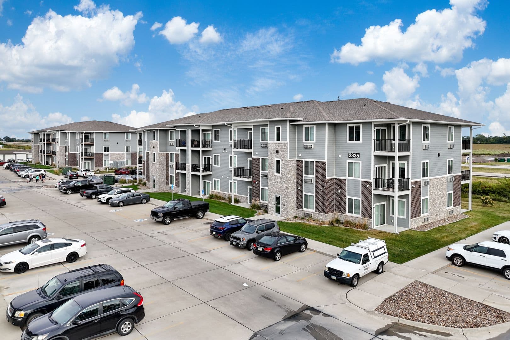 Bondurant Apartment: 2335 Paine St NE