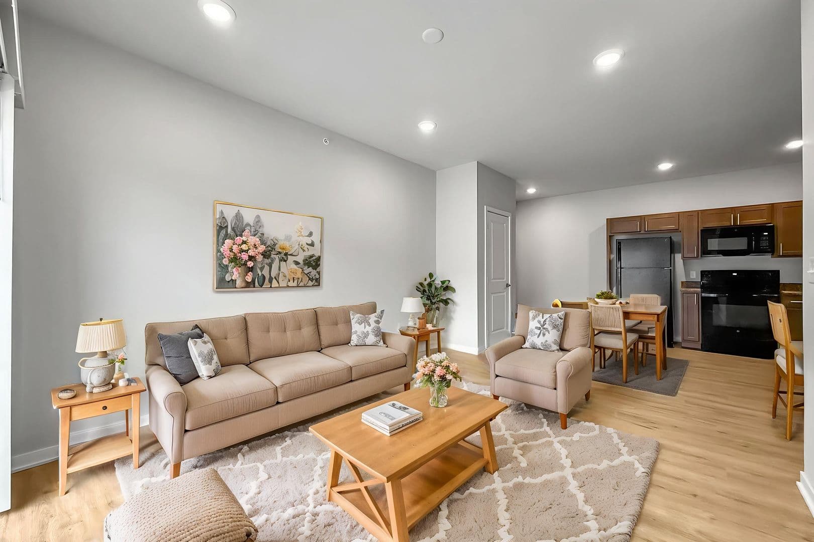 Bondurant Apartment: 2335 Paine St NE