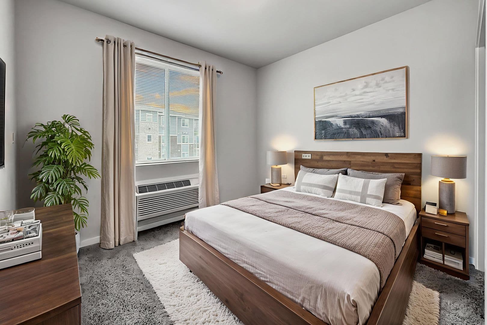 Bondurant Apartment: 2335 Paine St NE