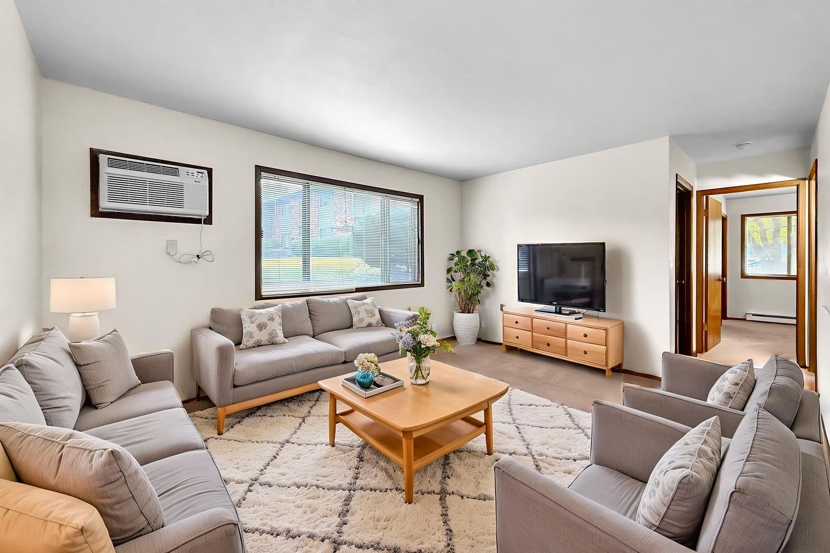Norwalk Apartment: 1212 Holly Drive
