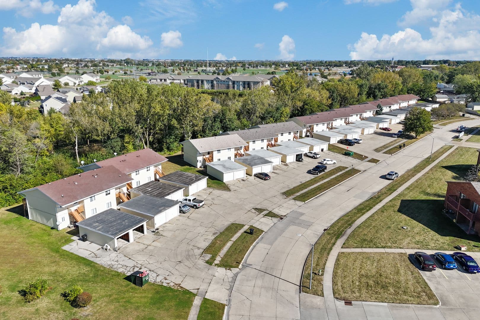 Ankeny Apartment: 1600 NW Pine Road