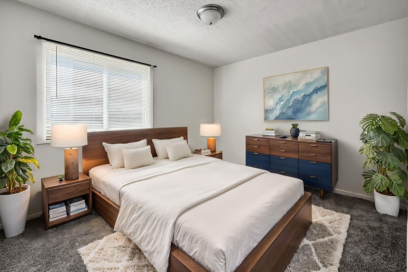 Ottumwa Apartment: 117 W Rochester Road