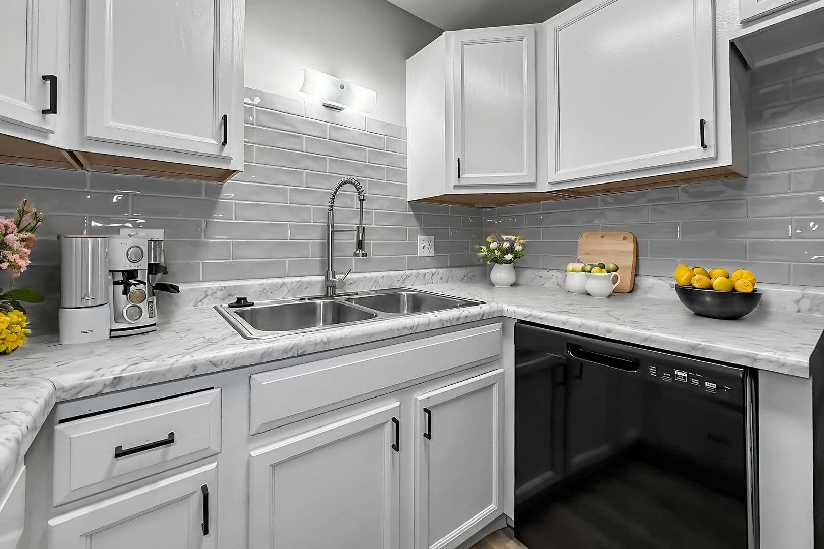 Norwalk Apartment: 1212 Holly Drive