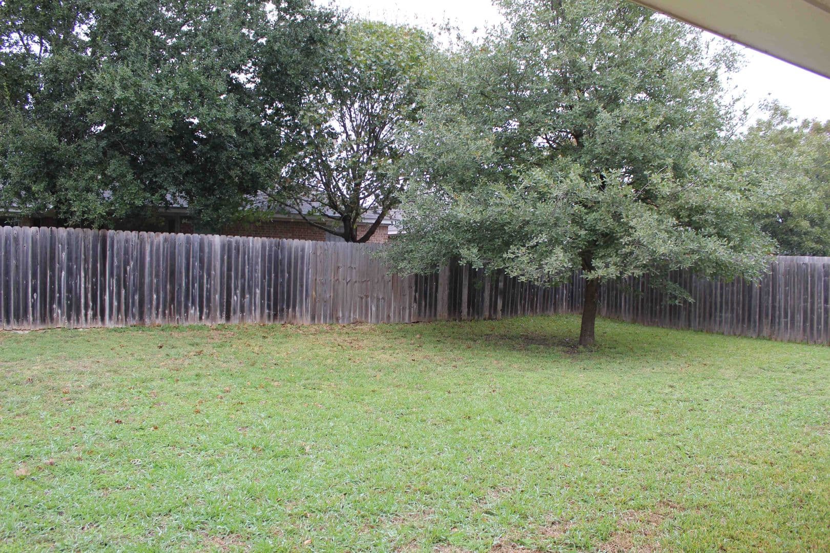 Temple House: 206 Burnham Dr