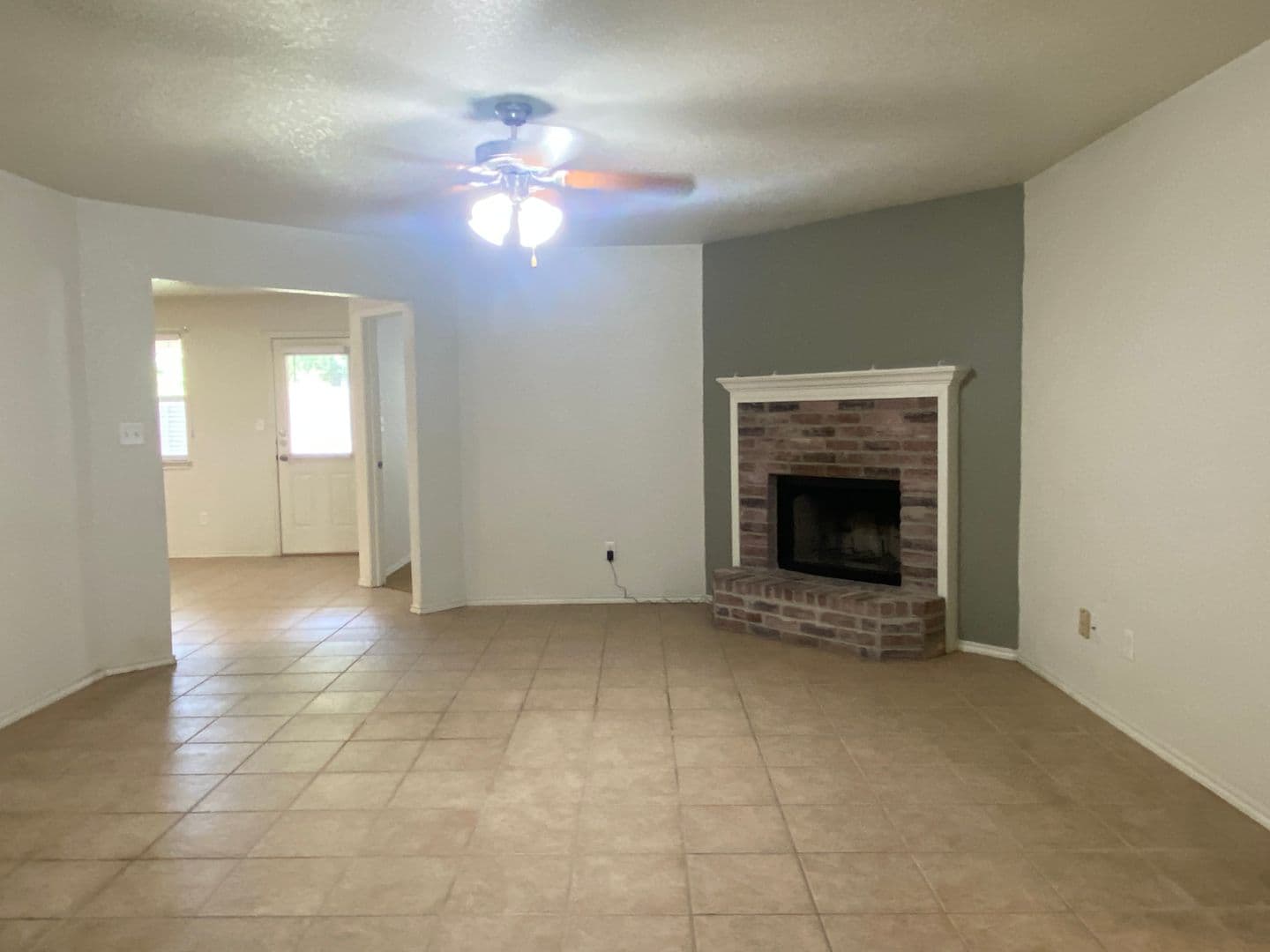 Temple House: 206 Burnham Dr