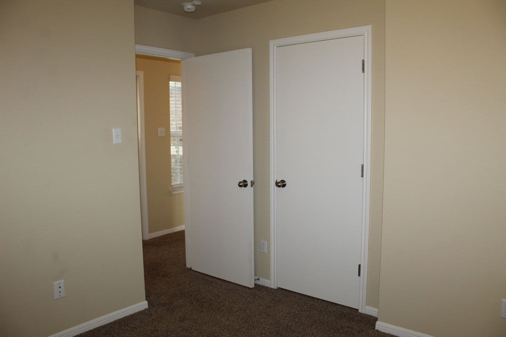 Temple House: 1104 Jamestown Drive