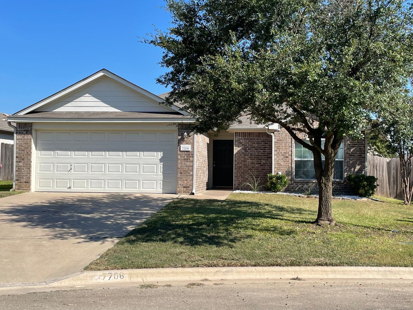 Temple House: 7708 Hawthorn