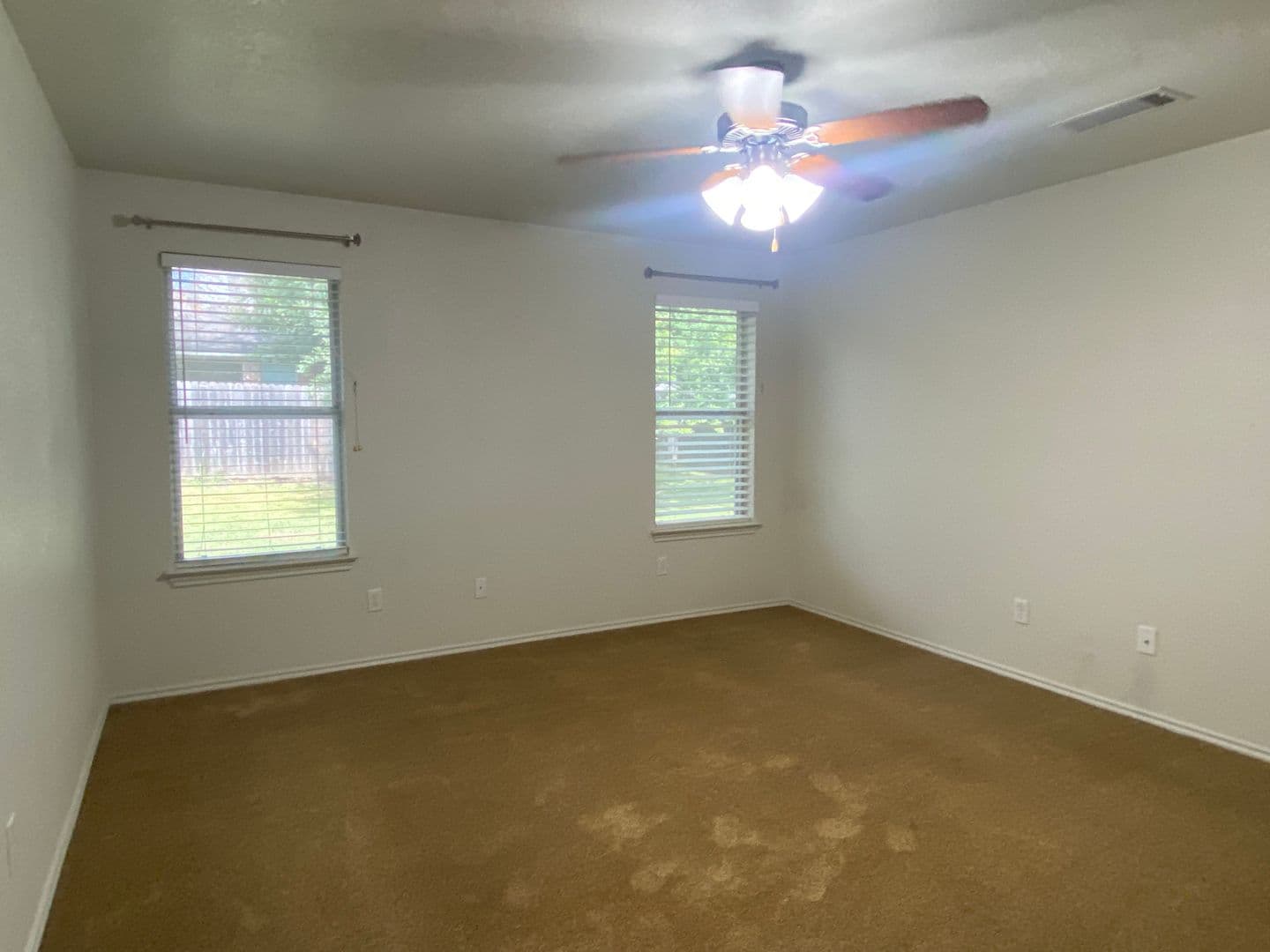 Temple House: 206 Burnham Dr