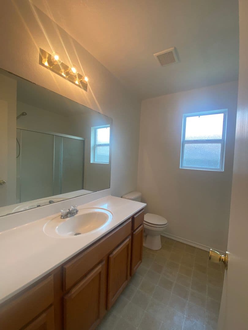 Belton House: 1809 Liberty Hill Dr