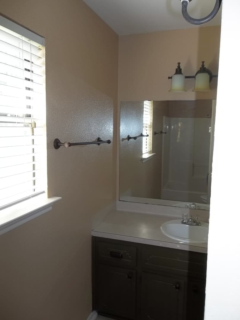 Belton House: 803 E 12th Ave