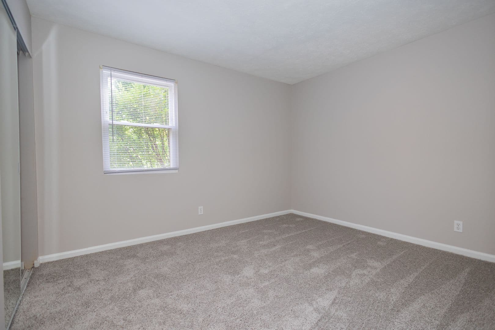 Lexington Apartment: 1232 Man O War Place #2