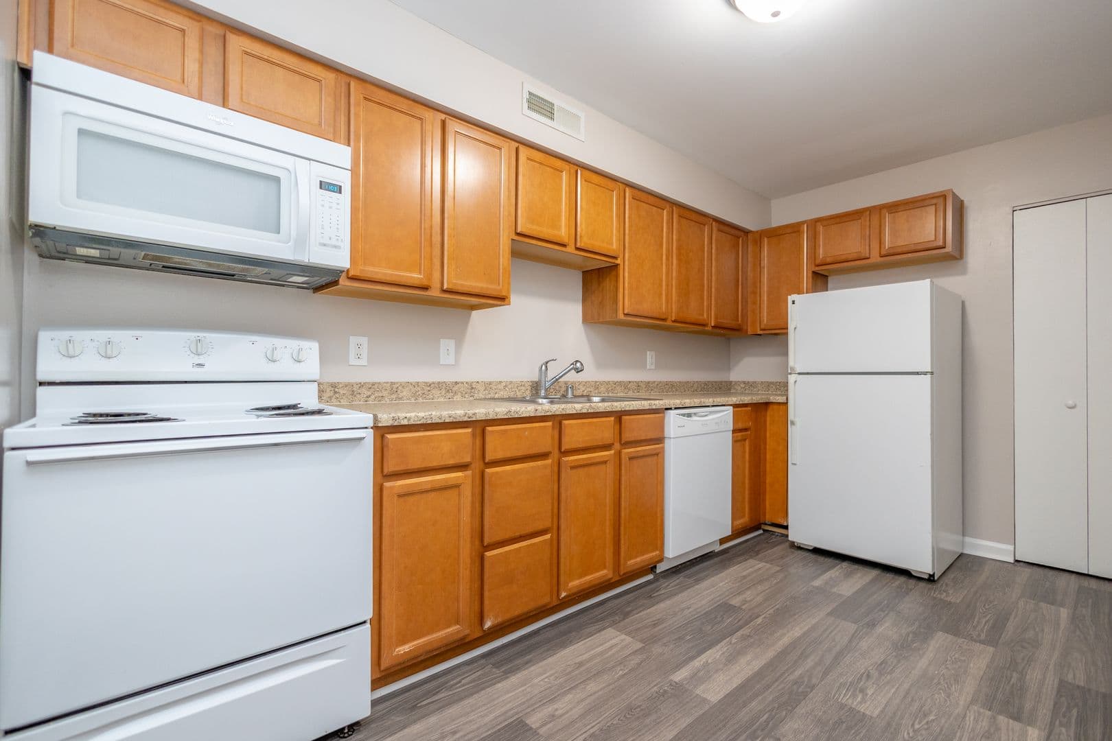 Lexington Apartment: 1232 Man O War Place #2
