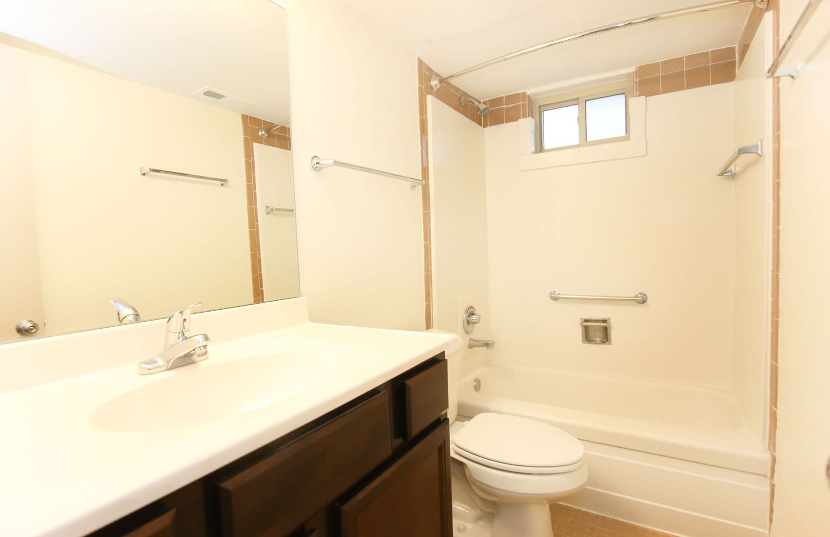 Lexington Apartment: 1435 Nicholasville Road