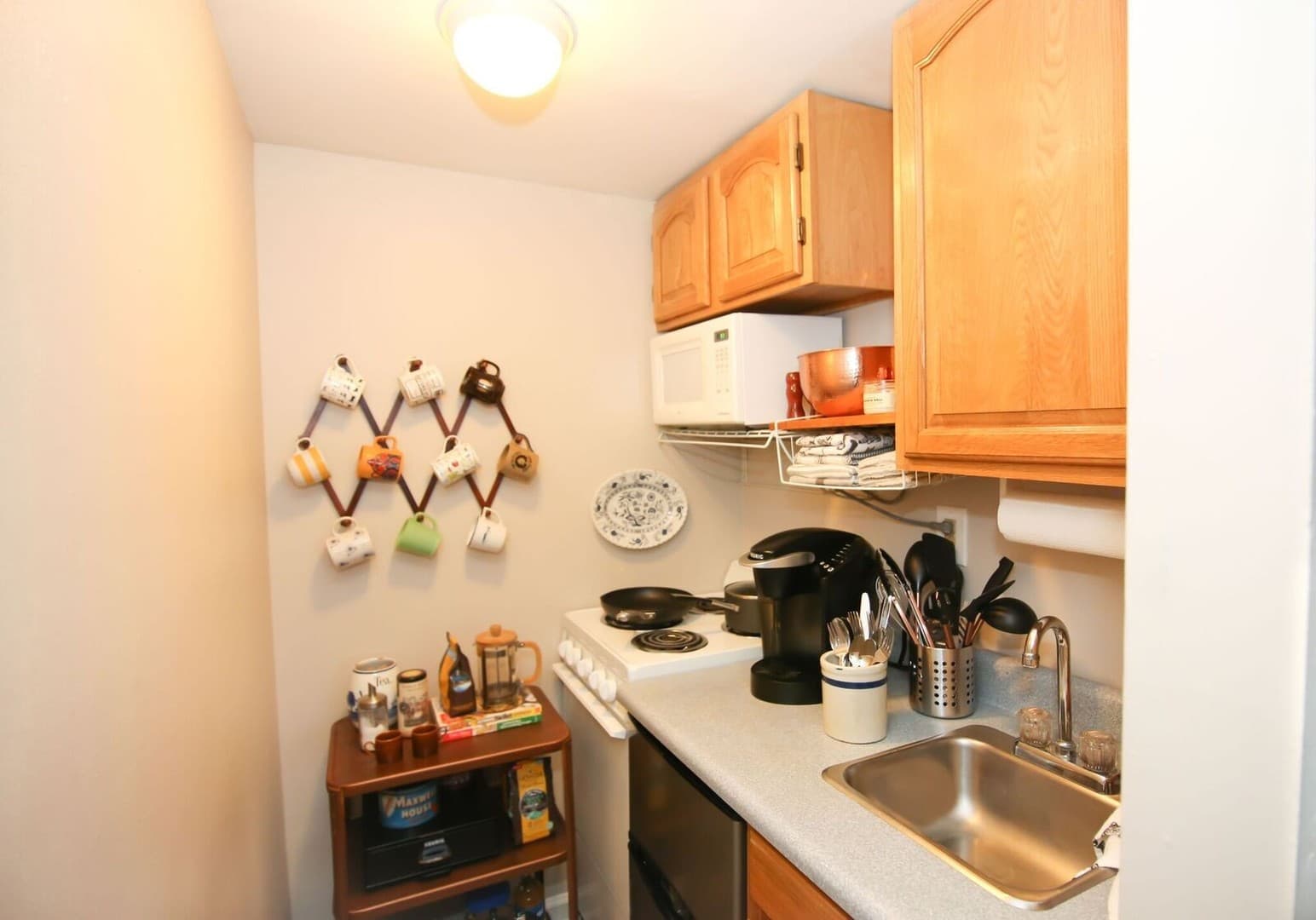 Lexington Apartment: 129 Transcript Avenue #2