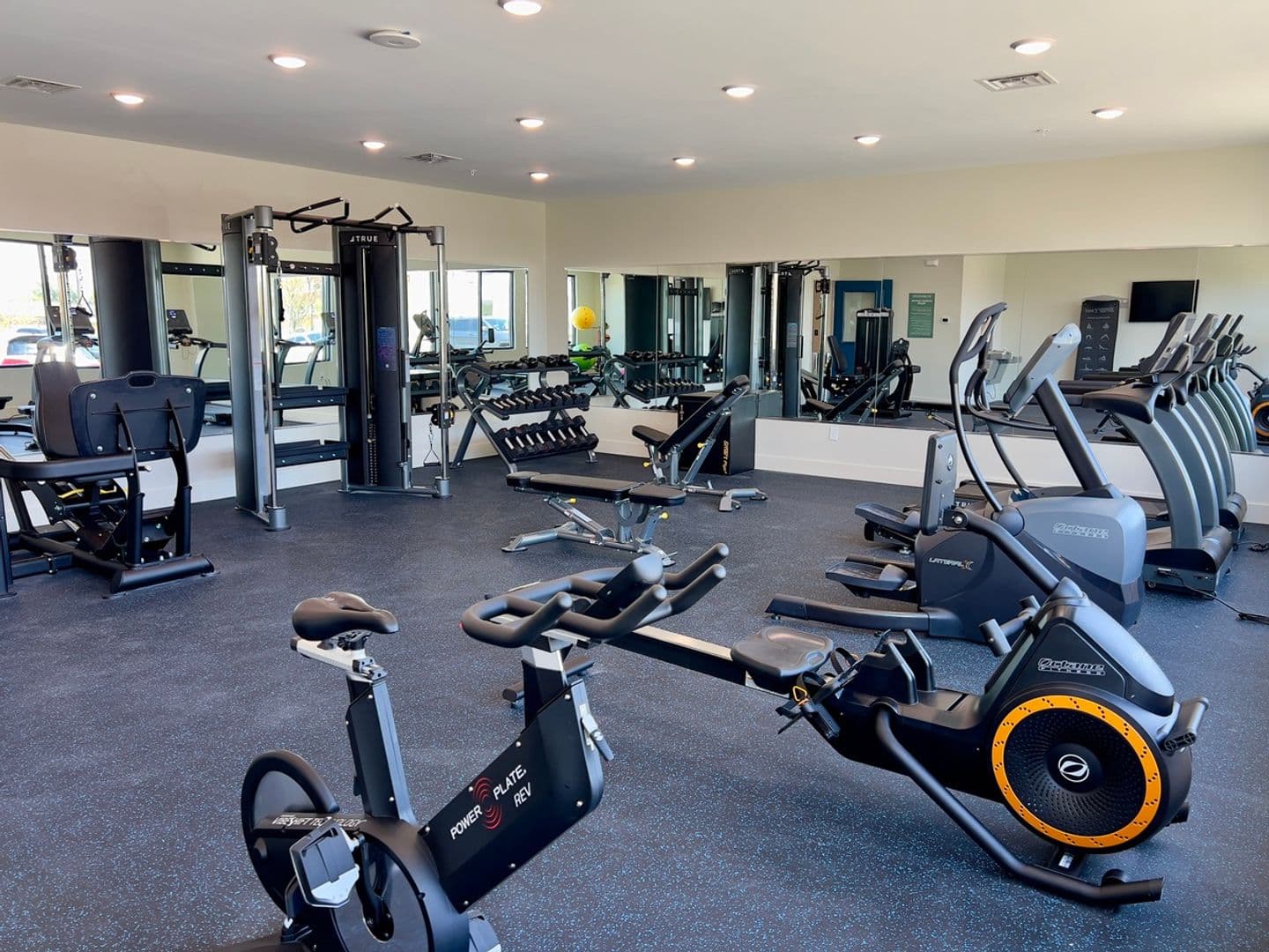 Lexington Apartment: 340 Legion Drive