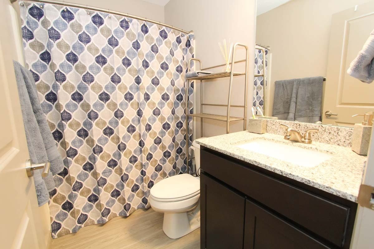 Lexington Apartment: 2750 Gribbin Drive
