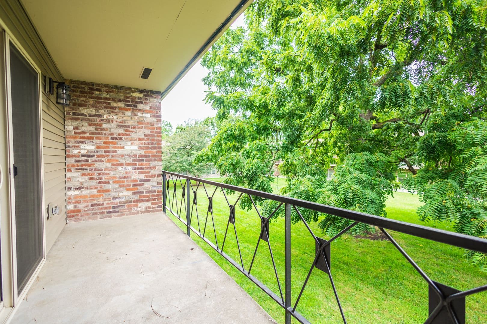 Lexington Apartment: 1435 Nicholasville Road