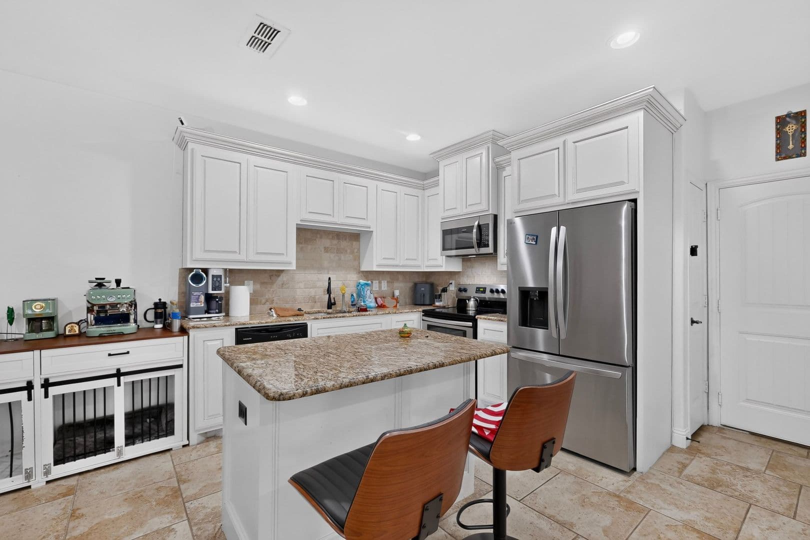 Rowlett House: 6606 Windward View Drive