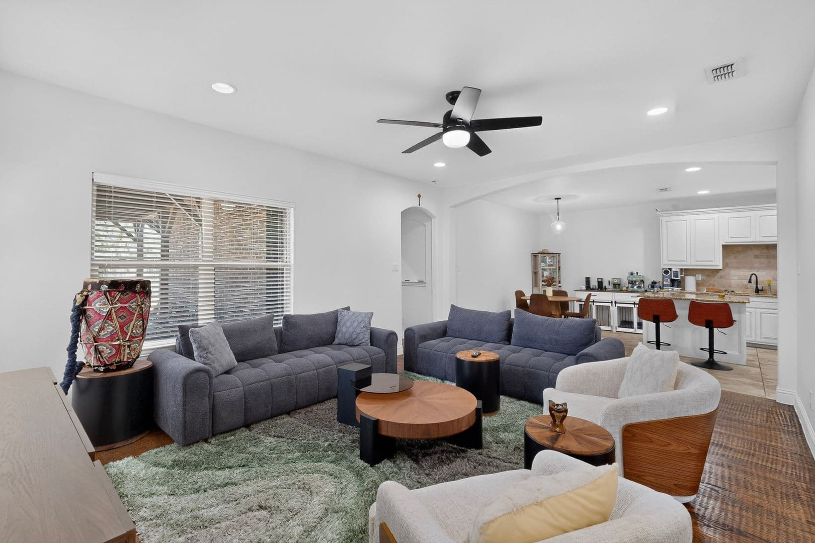 Rowlett House: 6606 Windward View Drive