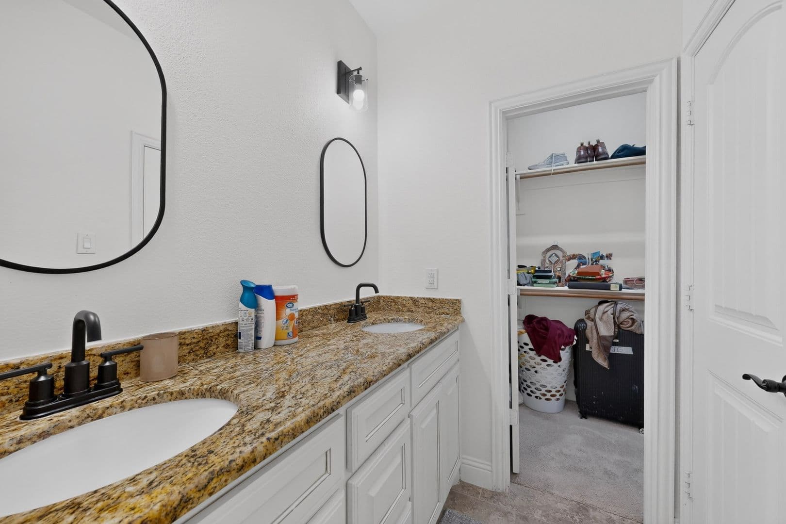Rowlett House: 6606 Windward View Drive
