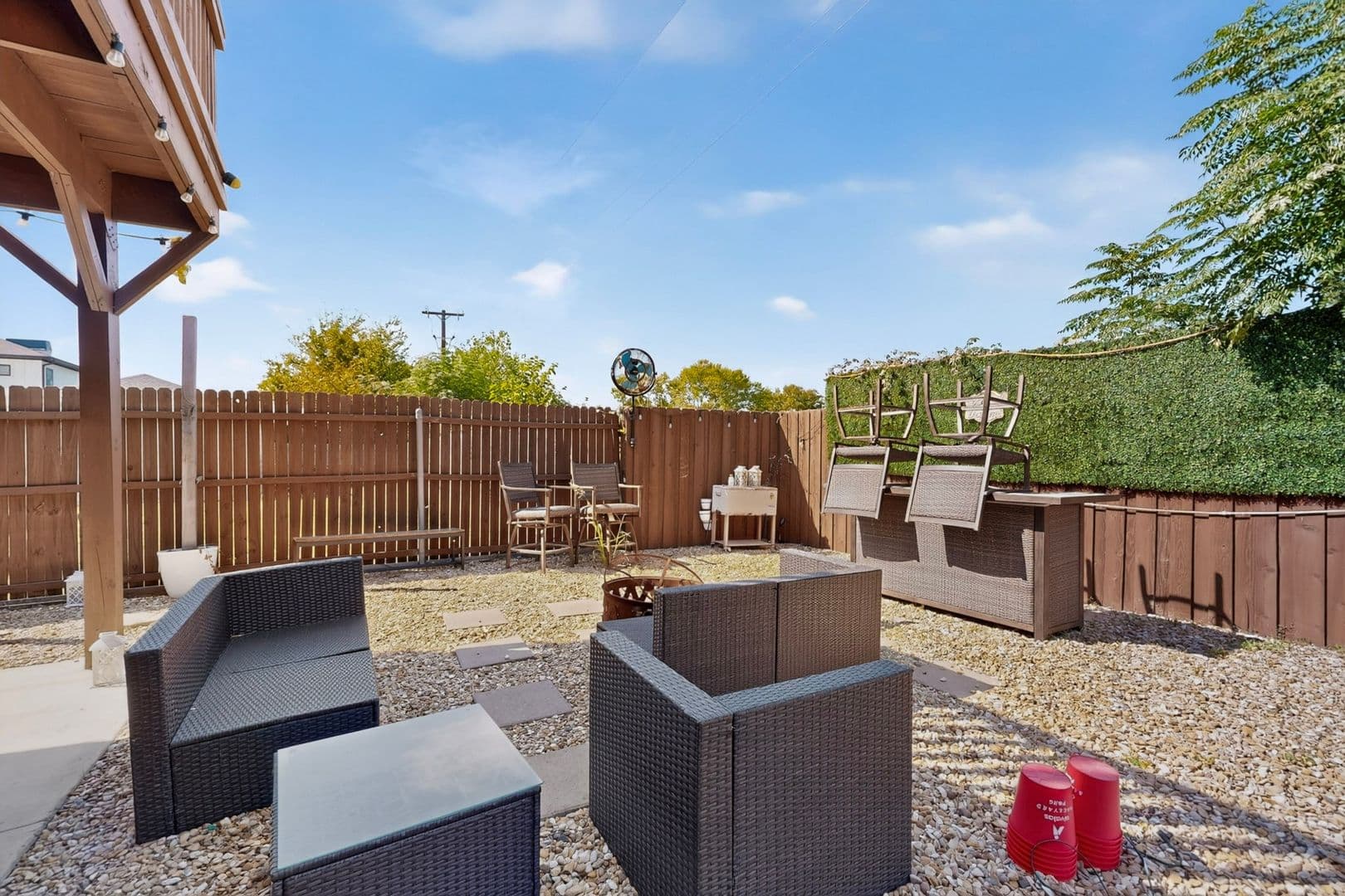 Rowlett House: 6606 Windward View Drive