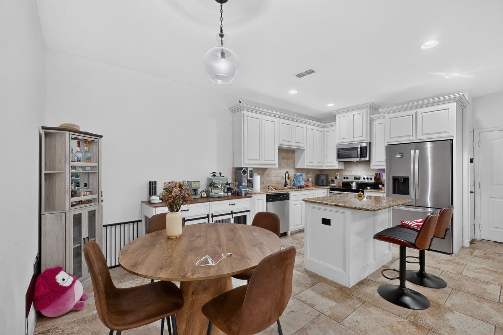 Rowlett House: 6606 Windward View Drive