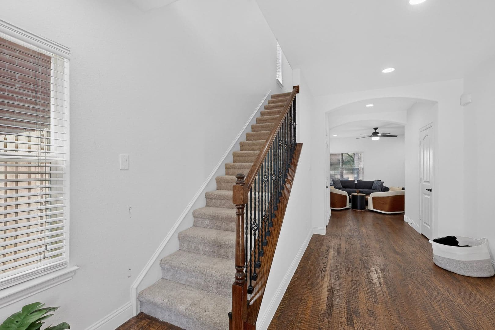Rowlett House: 6606 Windward View Drive