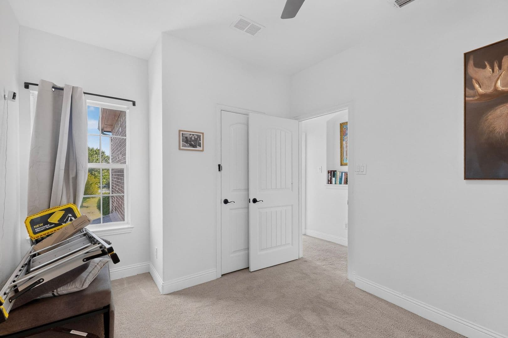 Rowlett House: 6606 Windward View Drive