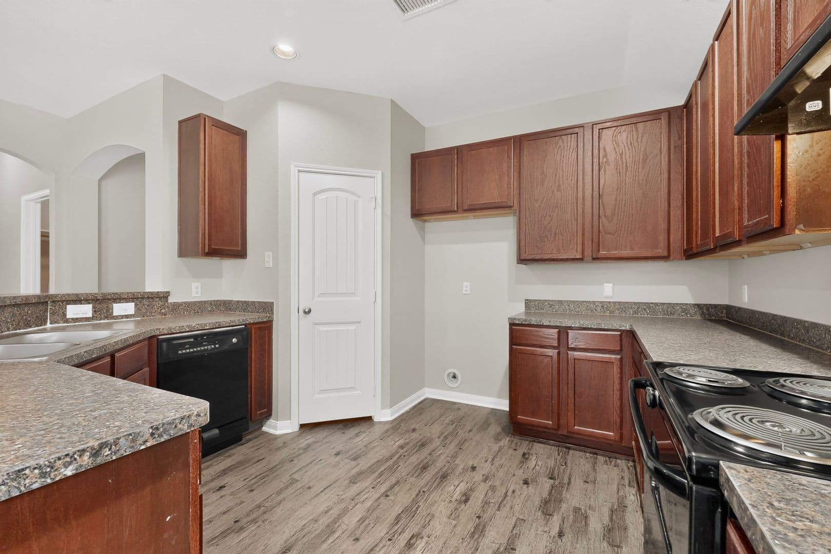 Dallas House: 2939 Saint Bernard