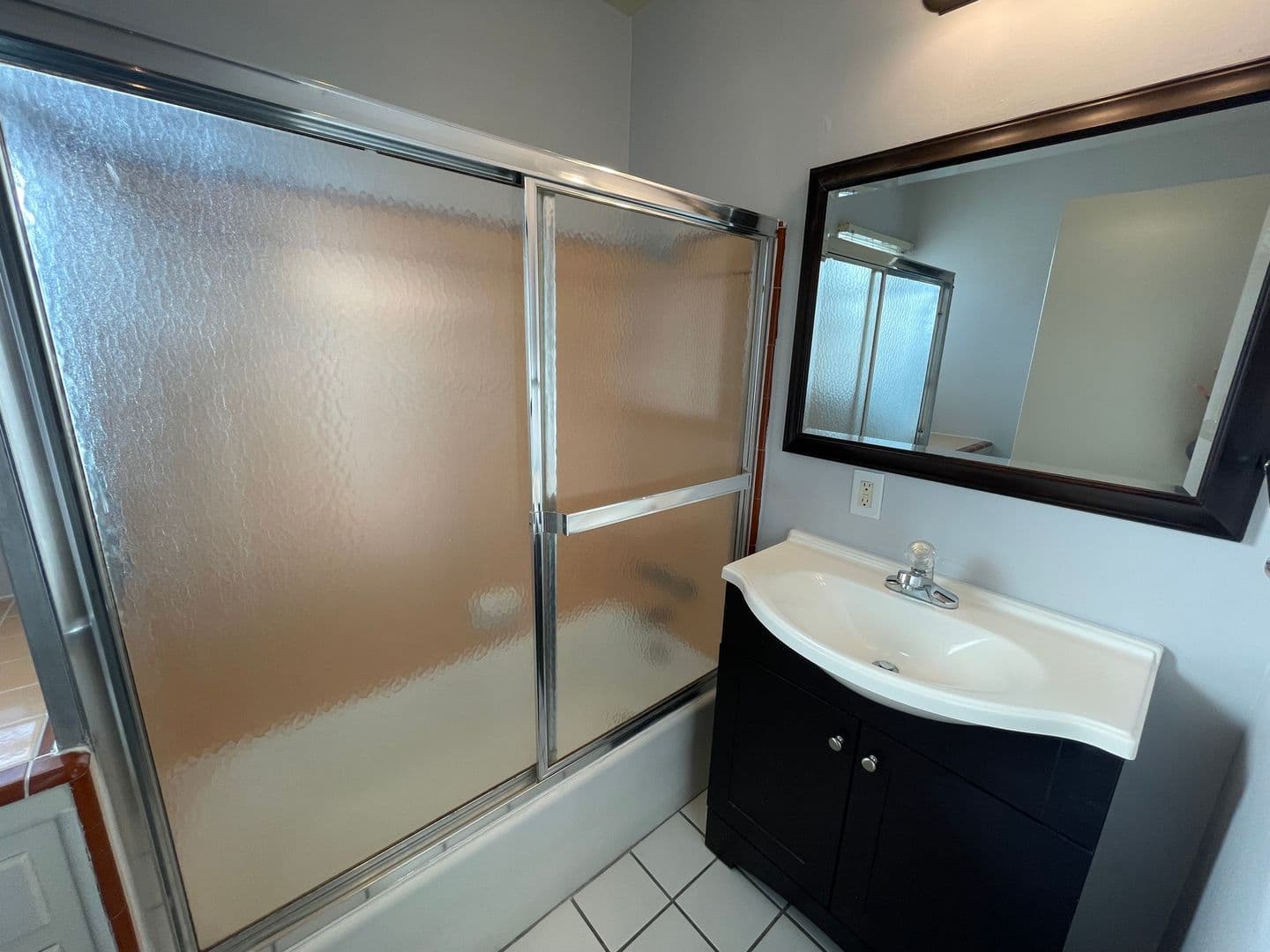 North Hollywood Apartment: 10814-10818 Blix St