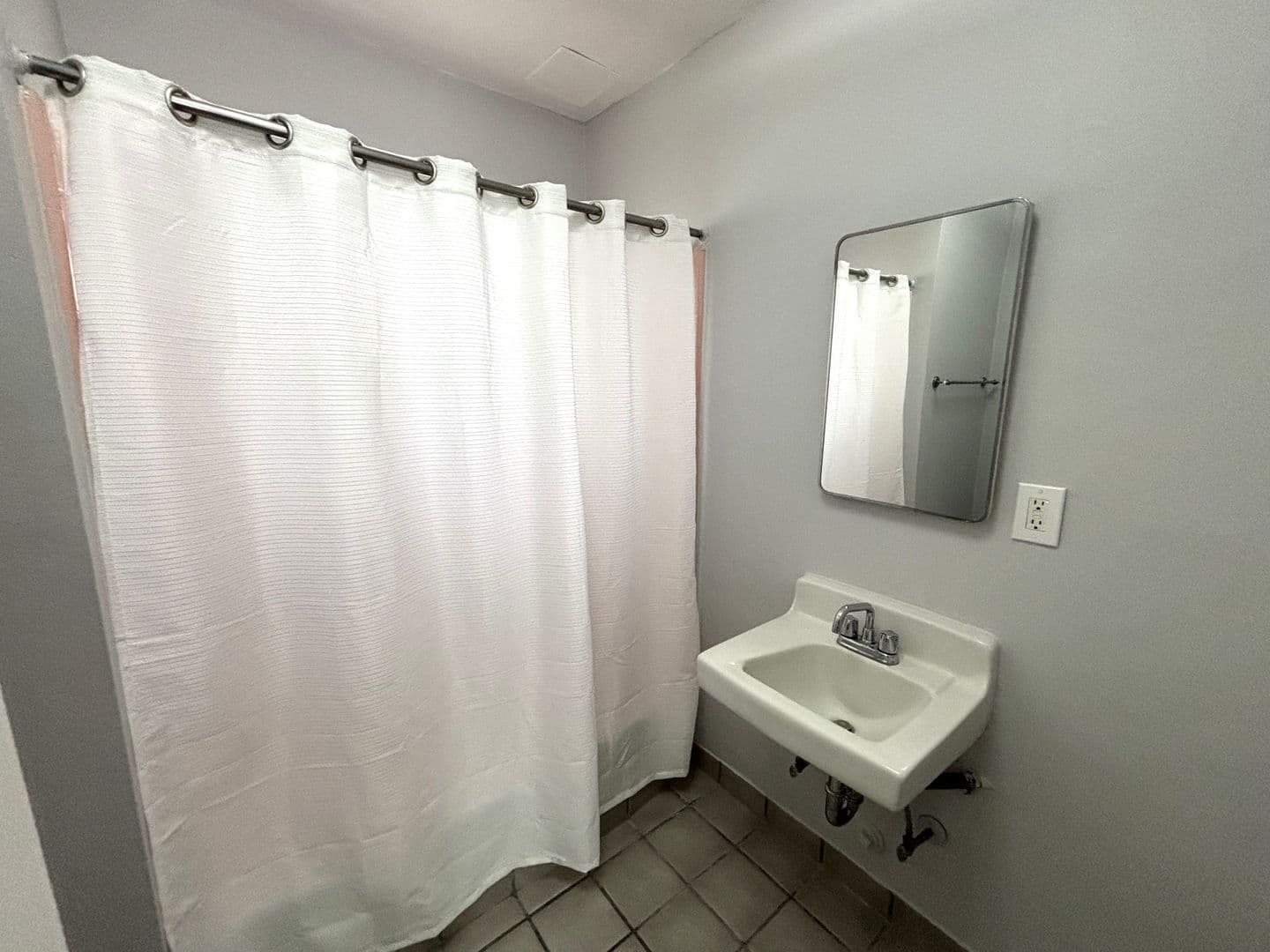 North Hollywood Apartment: 10814-10818 Blix St