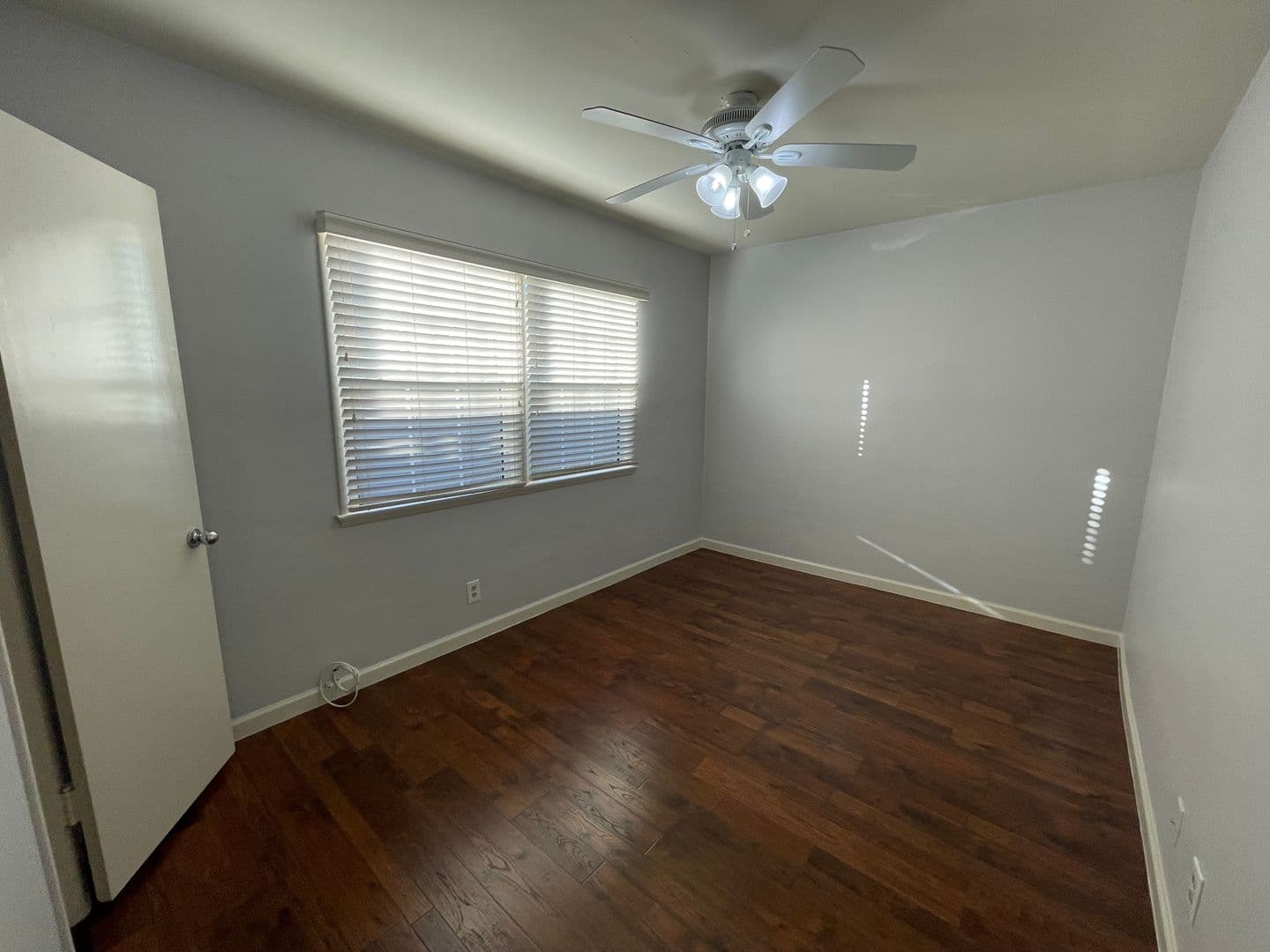 North Hollywood Apartment: 10814-10818 Blix St