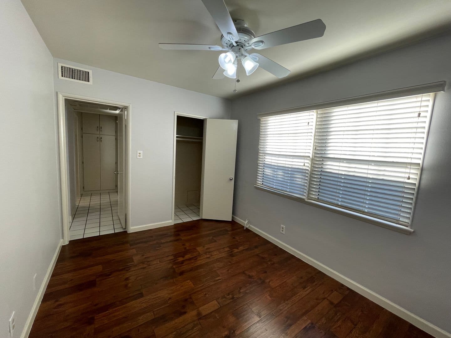 North Hollywood Apartment: 10814-10818 Blix St