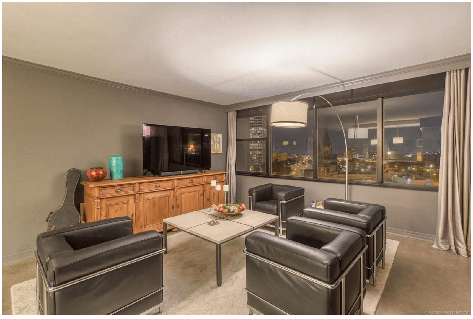Tulsa House: 410 W 7th St